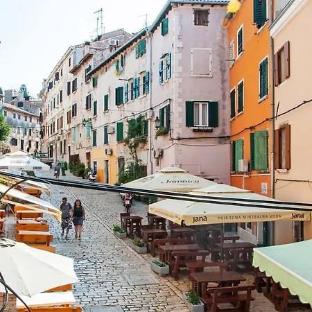 Lägenhet Casa De Amicis Rovinj
