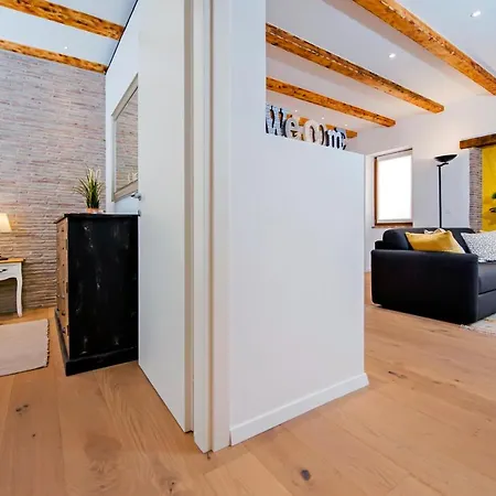 Casa De Amicis Ровинь