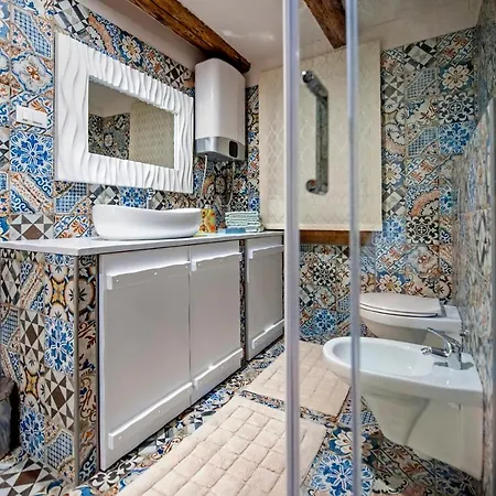 Casa De Amicis Апартаменты Ровинь